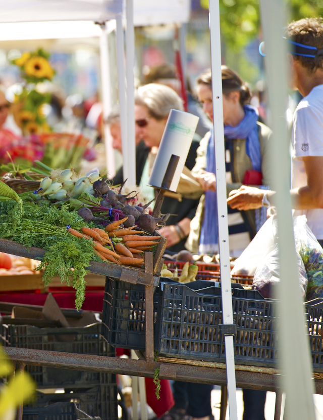 people at farmers' market